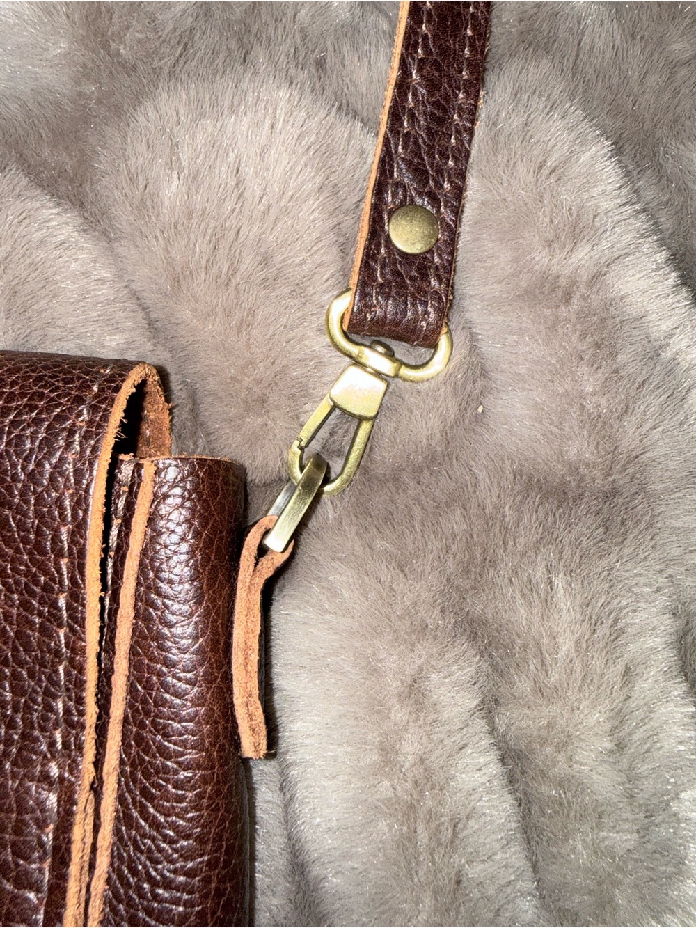 Portland Leather Cold brew Leather Crossbody Bag - Picture 7 of 10